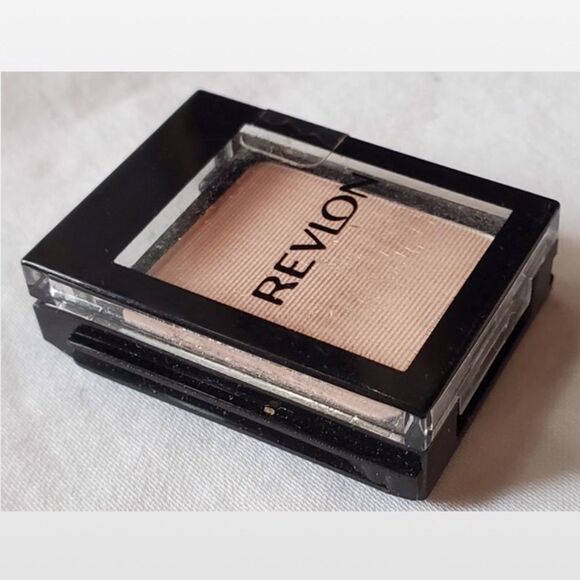 New Revlon Blush Eyeshadow Make Up - Picture 4 of 8